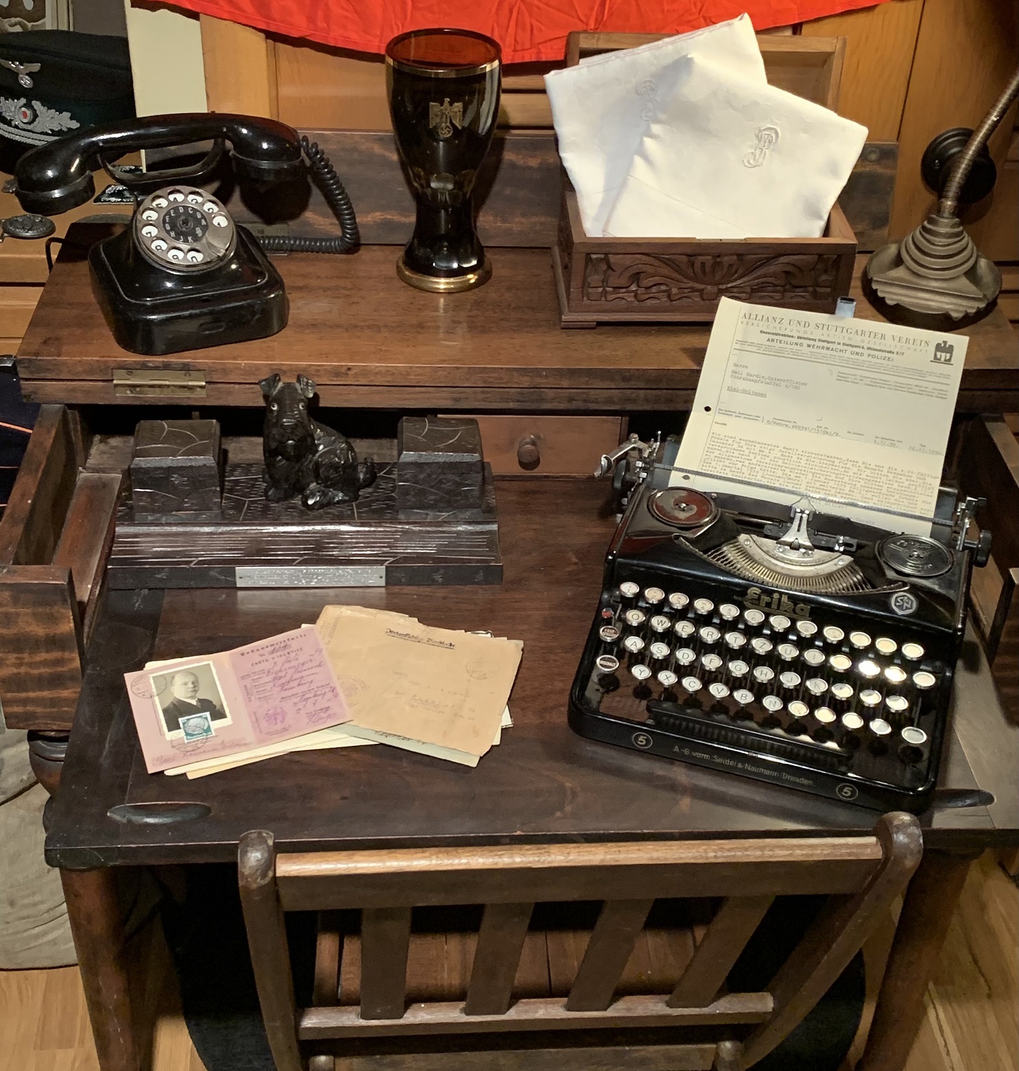 1933 Siemens & Halske Phone Modell 27